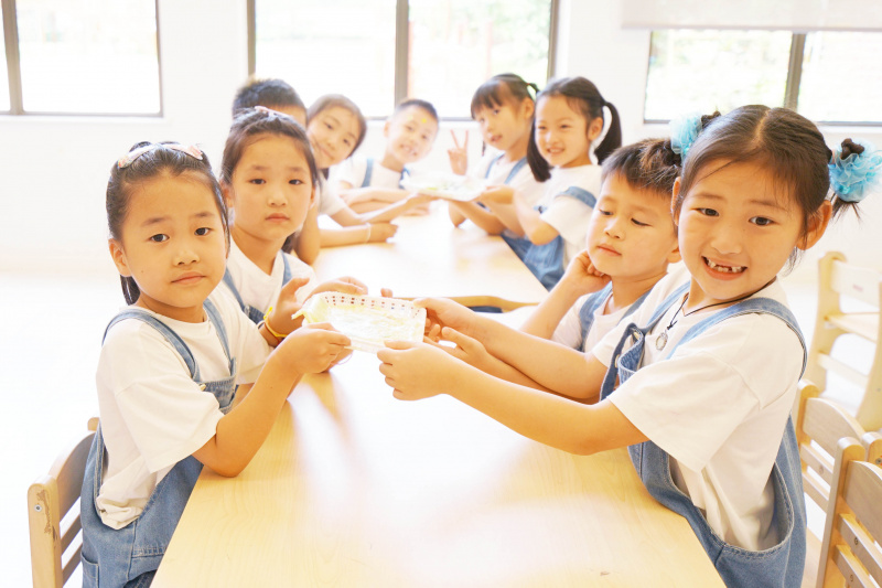 顺时而食，因时而育——美好慧承幼儿园特色教室之烘焙室