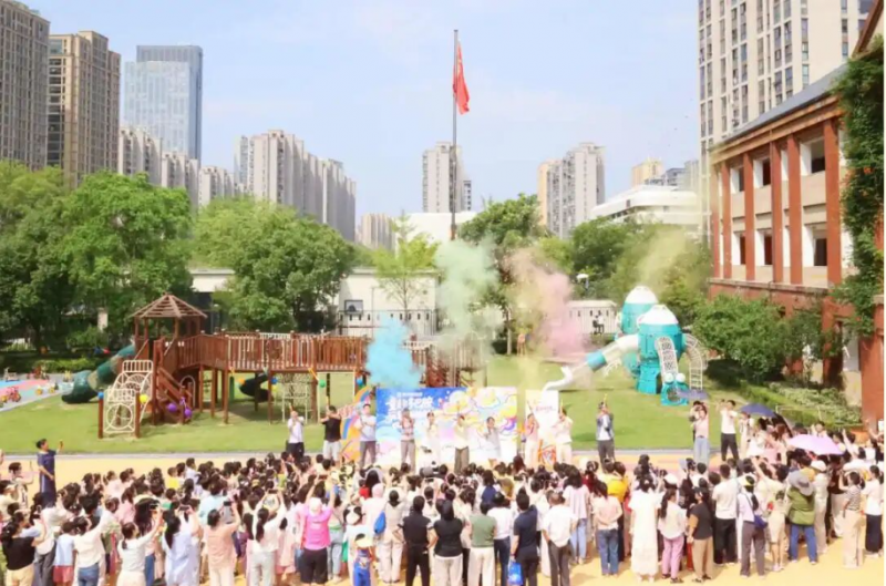 多巴胺职业奇遇记——美好慧承幼儿园六一亲子游园会